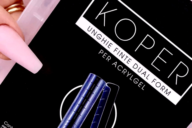 COME FARE UNA RICOSTRUZIONE UNGHIE CON DUAL TIPS KOPER
